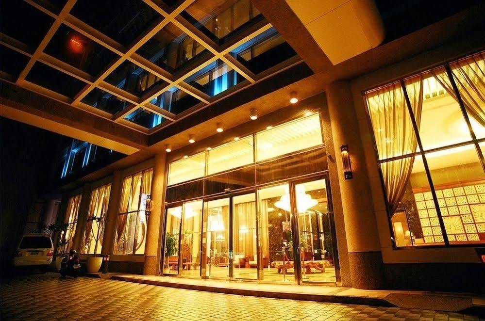 Yentai Hotel Magong Bagian luar foto